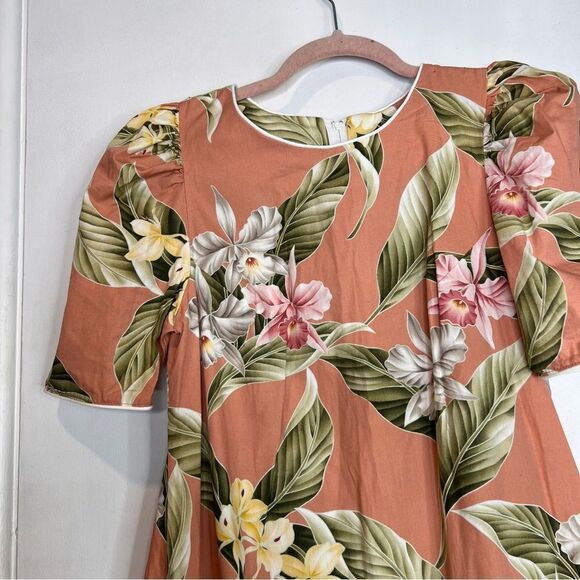 Floral Midi Dress in Peach and Green - Picture 3 of 9
